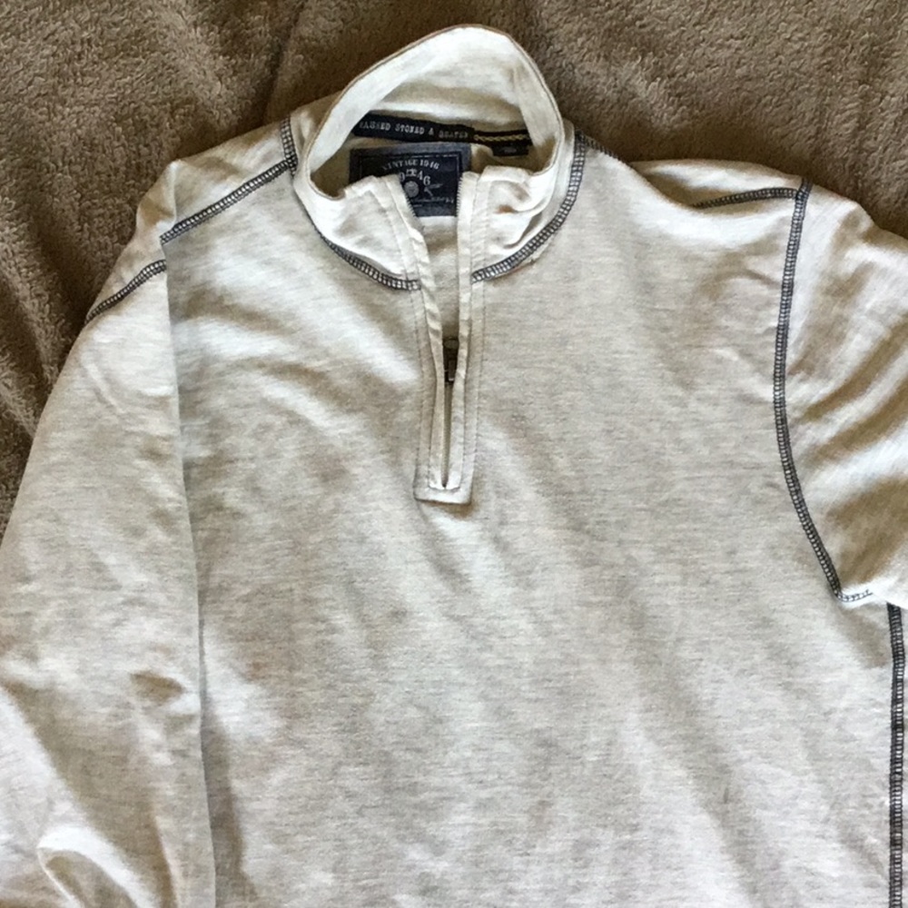 Light pullover shirt